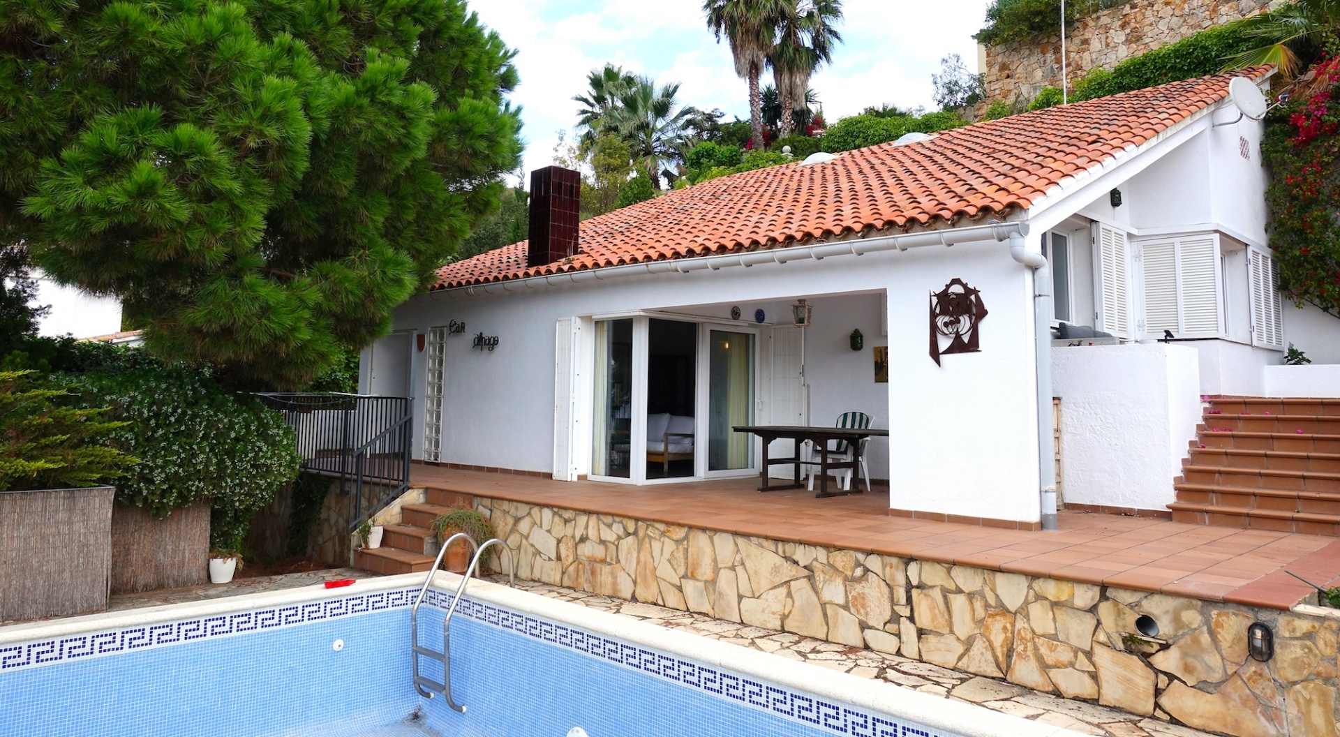vakantiewoning met zeezicht te koop Santa Maria de Llorell