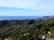 Land with sea view for sale in urbanisation Lloret de Mar