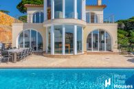 Detached house for sale with private pool Lloret de Mar