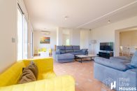 spacious villa to buy in Costa Brava